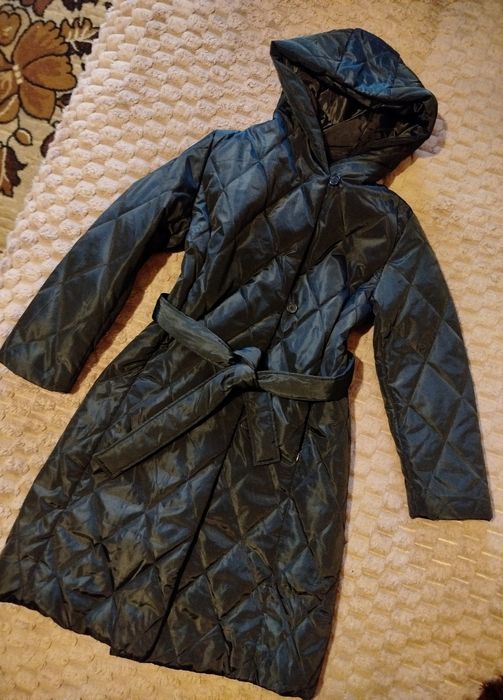 Подовжена курточка, нова