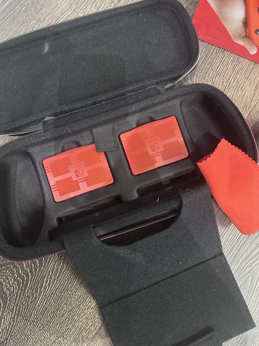 Nintendo Switch V2 – komplet + Ring Fit Adventure | Stan bardzo dobry.