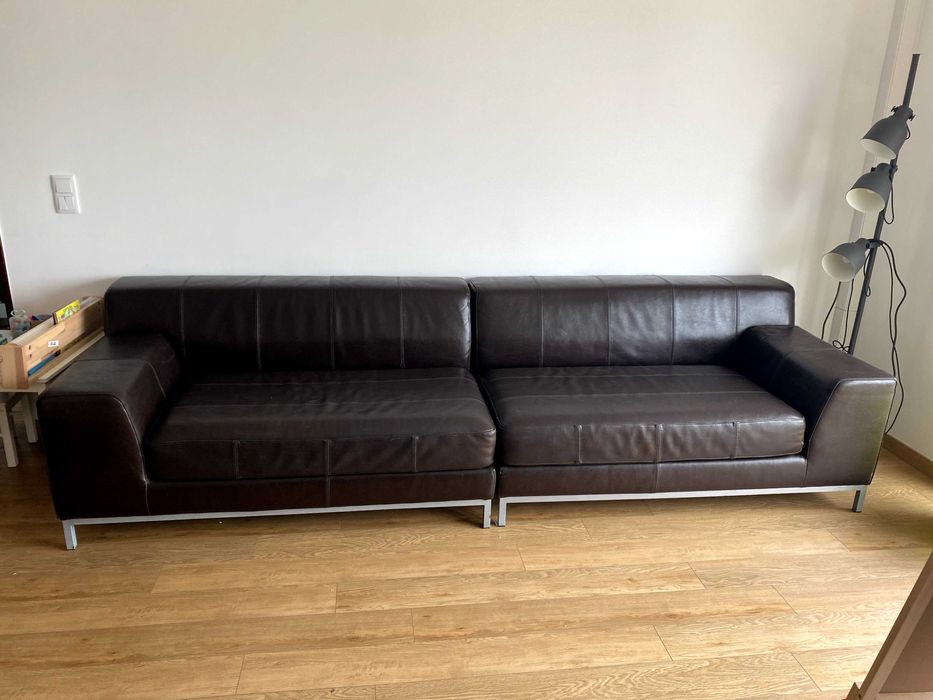 Sofá em pele sintética, otimo estado