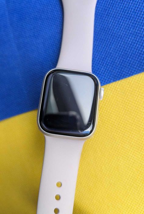 Магазин Гарантія Apple Watch 7 41 мм Starlight справні все працює