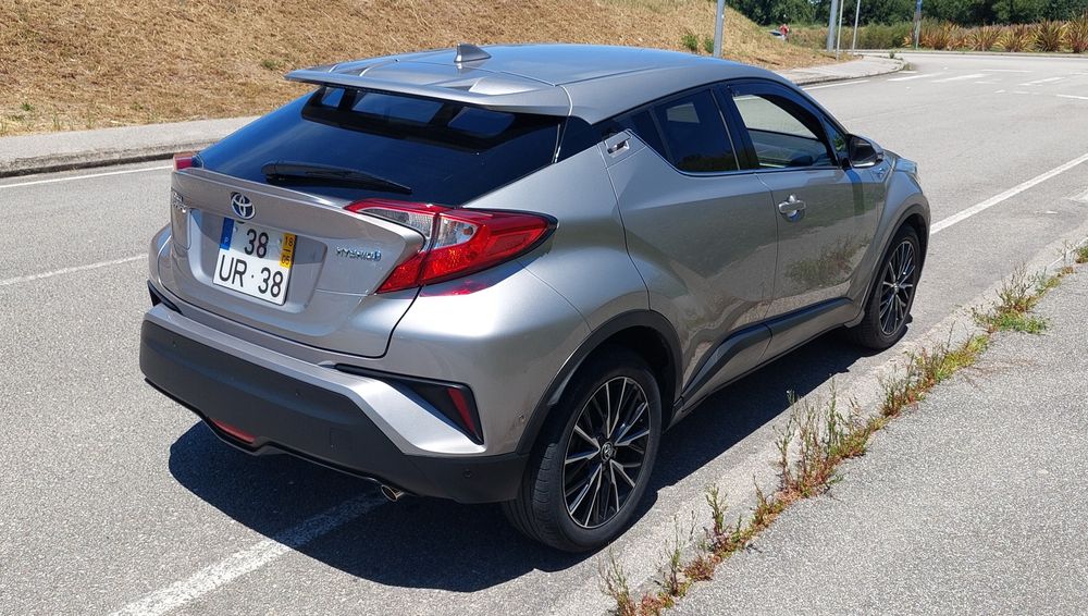 Toyota C-HR 1.8 híbrido