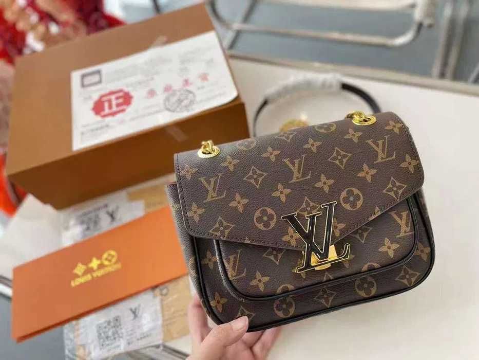 Torebka damska nowa Louis Vuitton 4456