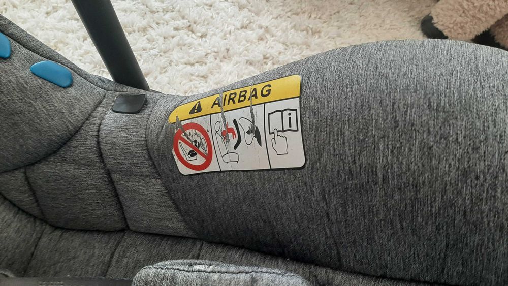 Fotelik samochodowy lekki Avionaut Pixel 0-13 kg + adaptery Muvvo