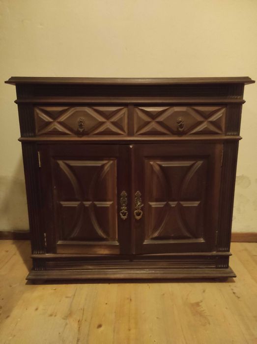 Sapateira antiga de 2 portas + 2 gavetas