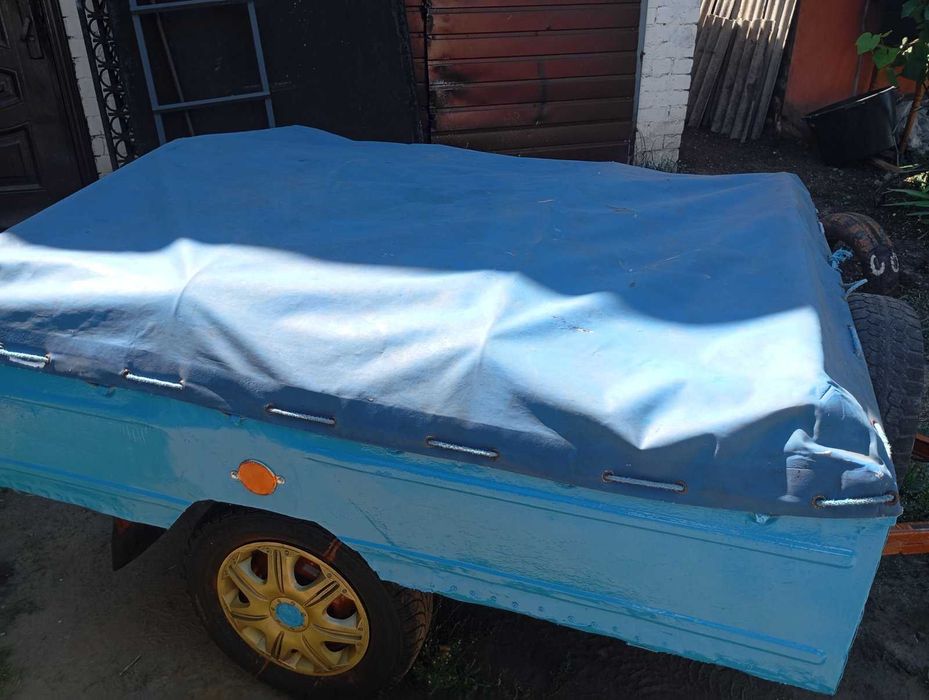 Легковий причіп в чудовому стані