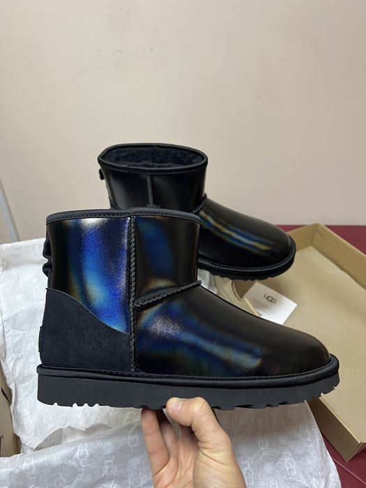 Чорні уггі UGG Classic mini Iridescent оригінальні теплі черевики