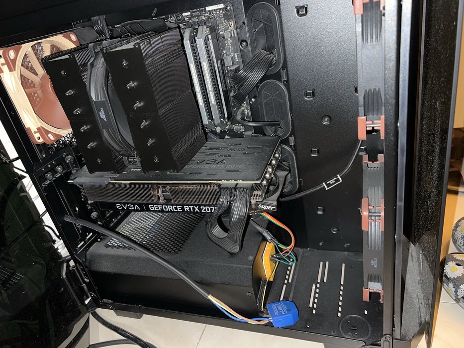 PC GAMING/ i9-9900k / RTX 2070 SUPER FTW3 / ALIENWARE AW2518H