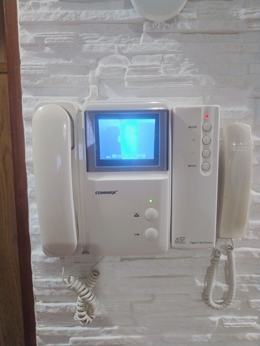 Домофон Commax DPV-4MTN на 4 дюйма
