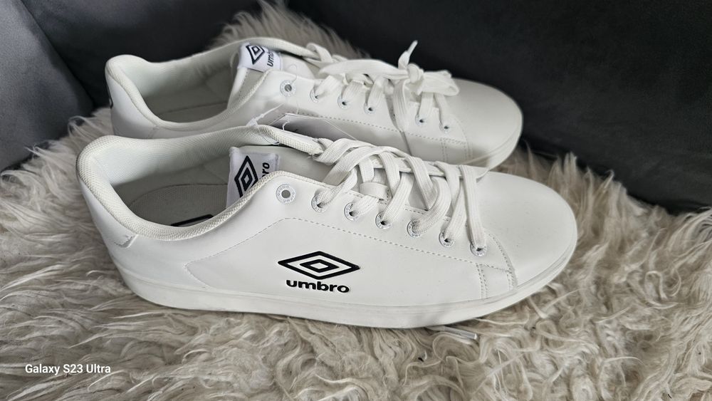 Umbro buty męskie nowe 45