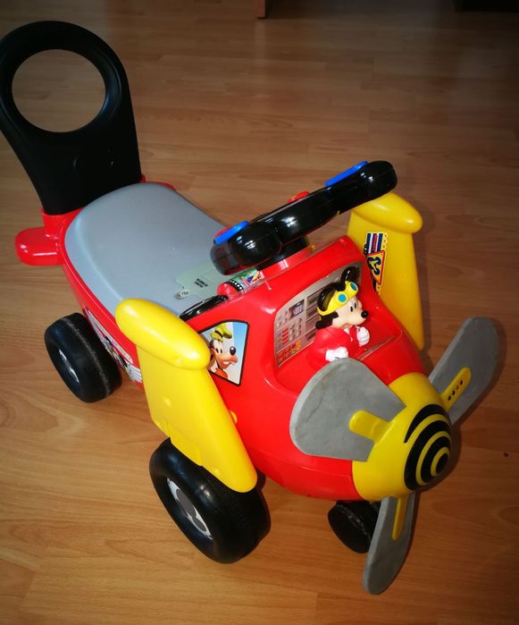 Продам толокар Disney