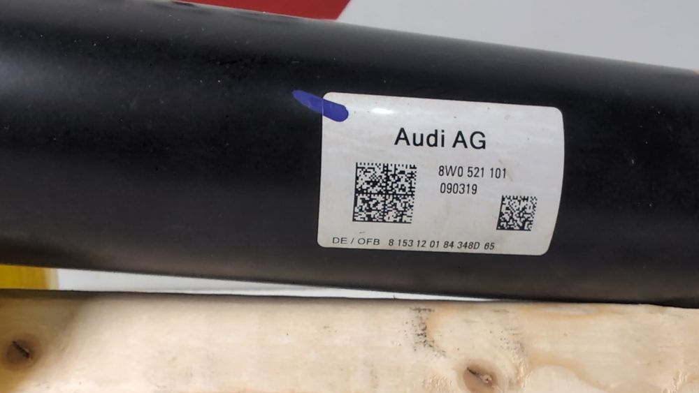 Карданний вал задній для Audi A4 2016-2019