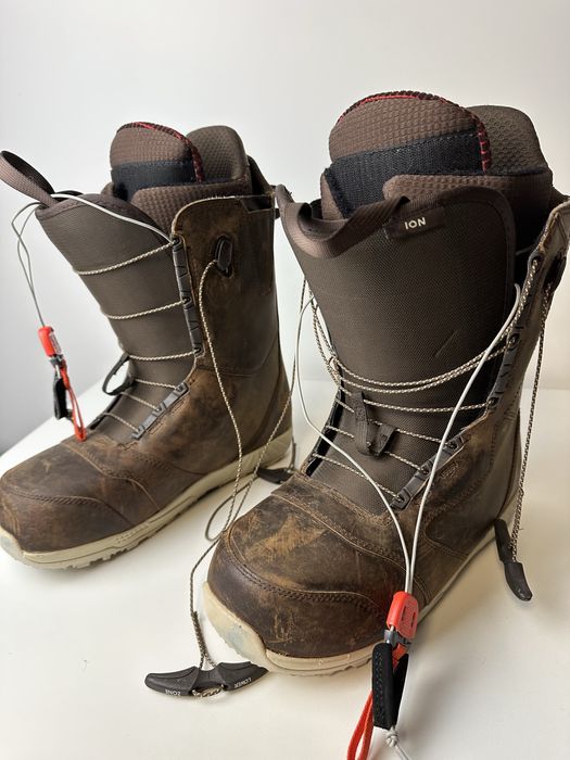 Burton men’s snowboard boots -Чоловічі черевики для сноуборду.