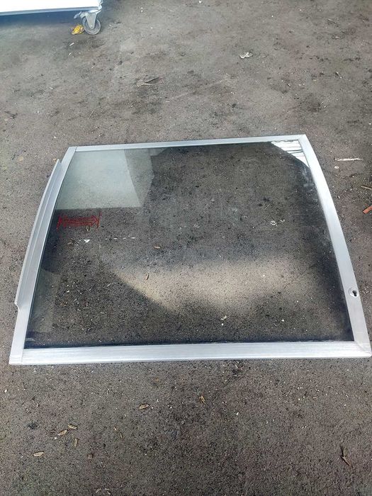 Скло для морозильної камери ларя бонети UGUR 300-500л 67
