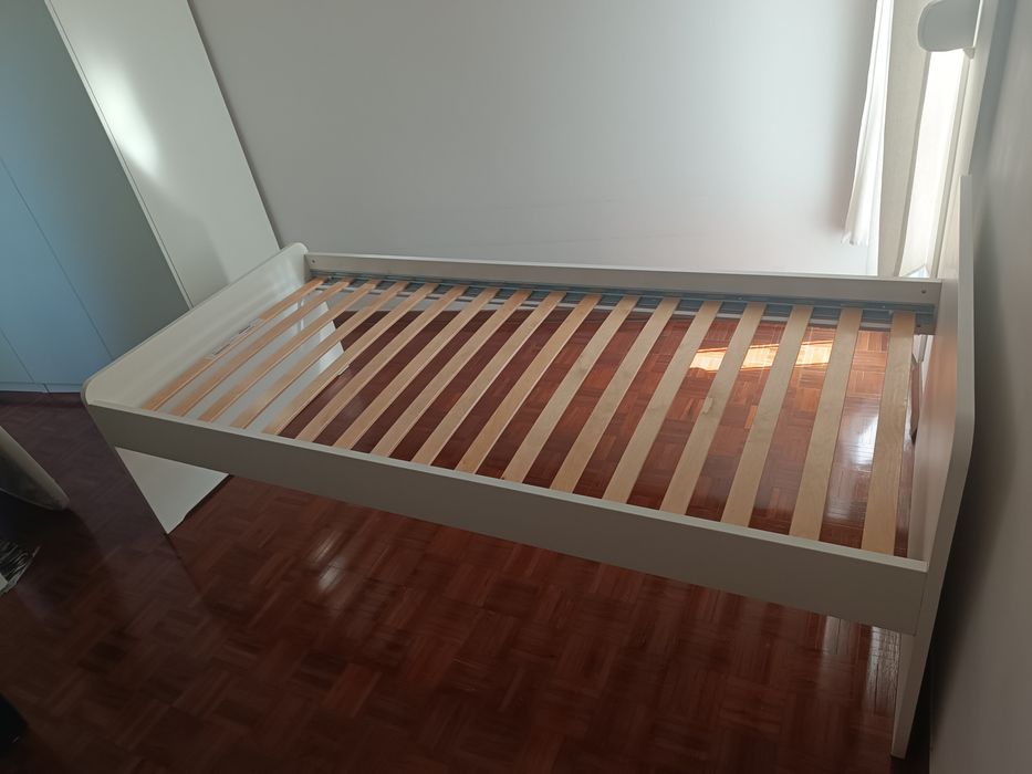 Estrutura de cama individual SLAKT
