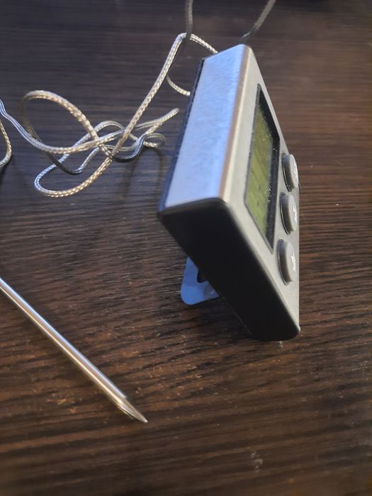 Цифровой кухонный термометр с таймером и выносным щупом для духовки