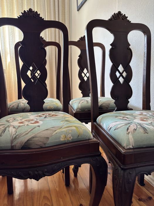 Conjunto de 6 cadeiras restauradas