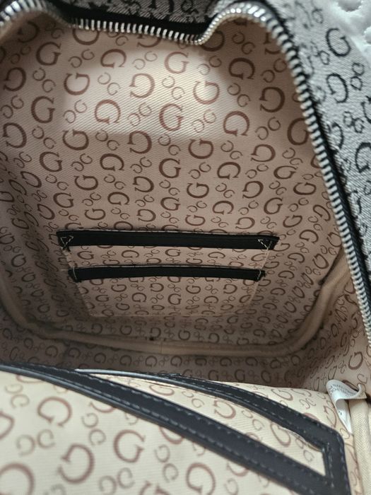 Mały plecak damski Guess, oryginalny