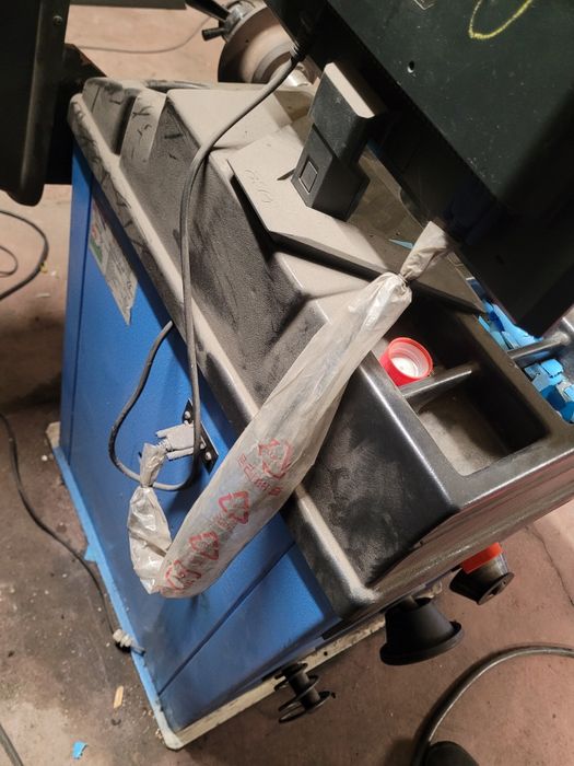 Wyważarka Unitrol 2251L