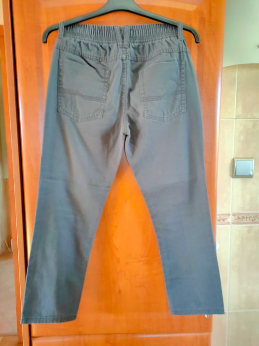 Spodnie chłopięce in extenso