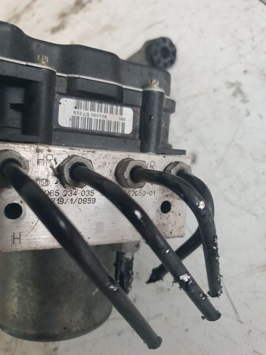 Pompa ABS BMW X3 E83 Pompa abs BMW E90 2.0D E92 2.0