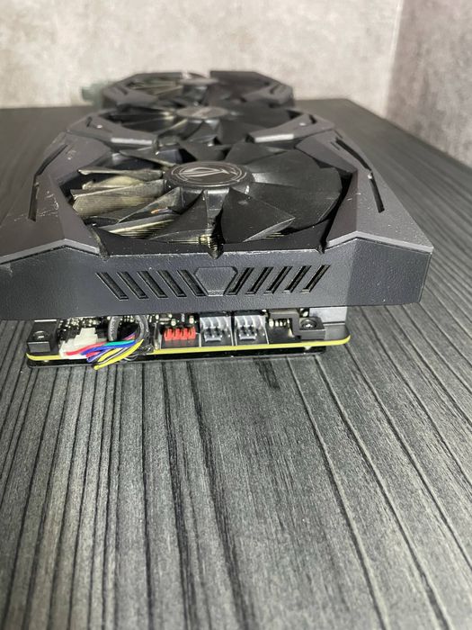 Продам видеокарту ASUS ROG STRIX GeForce RTX 2070 8GB GDDR6