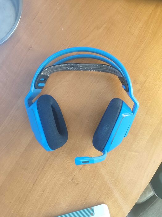 Наушники Logitech G733
