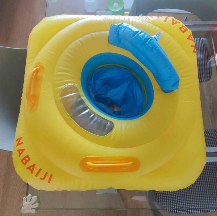 Boia Insuflável de Piscina com Assento para Bebé de 7-11 kg