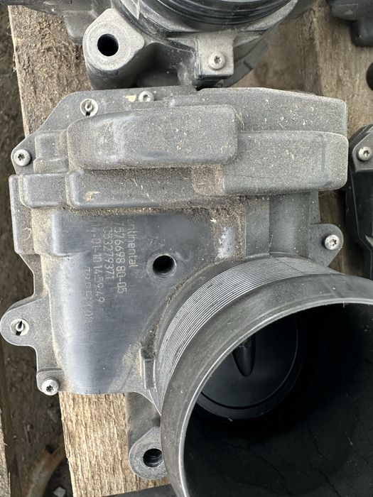Дросельна 1.6 EP6 V757669880 V757669780 V760491980 Пежо 3008 5008 шрот