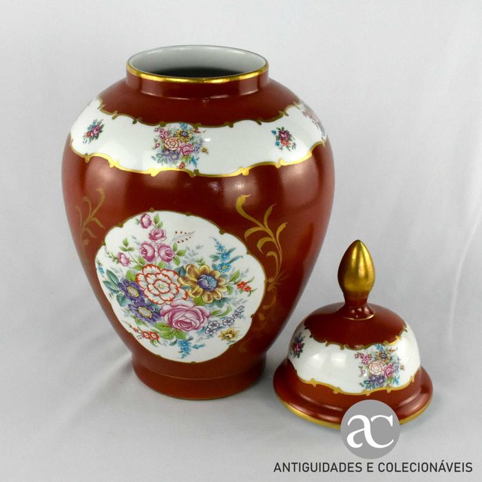Pote com tampa em porcelana Artibus