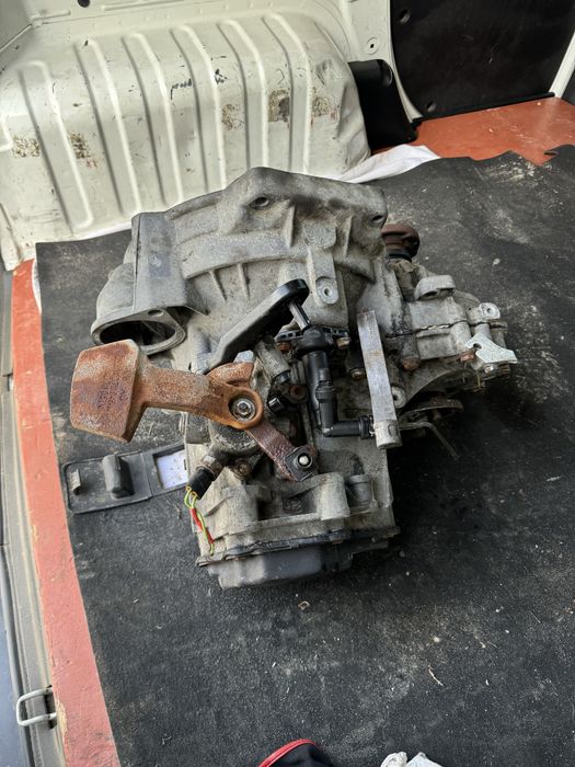Коробка передач volkswagen caddy golf 5 skoda a5