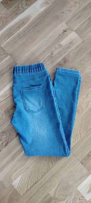 Spodenki dla dziewczynki.