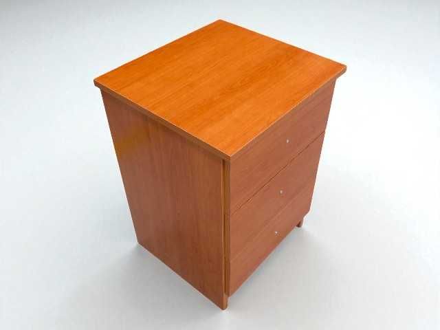 Mesa de Cabeceira com 3 Gavetas – Cerejeira