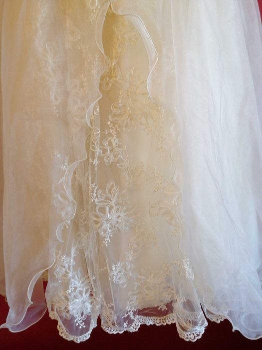 Vestido de cerimónia novo
