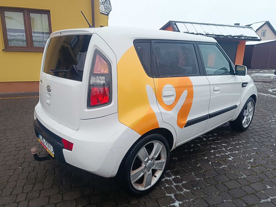 Kia Soul 1,6 b 2010 r zadbany zarejestrowany klima hak