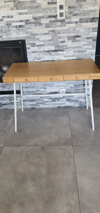 Biurko ikea z szufladami
