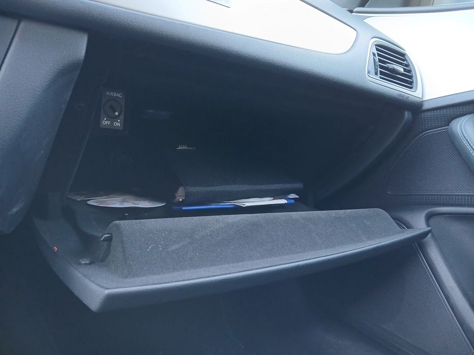 Porta luvas AUDI A6 Avant (4G5, 4GD, C7)