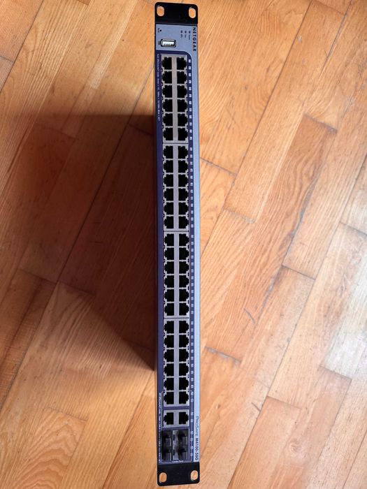Switch Netgear Prosafe m4100-50g