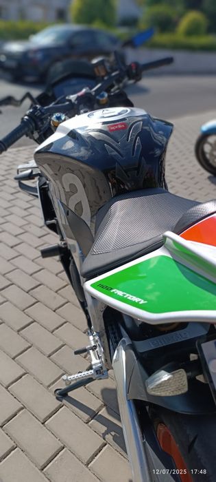 Aprilia Tuono 1100 V4 Factory