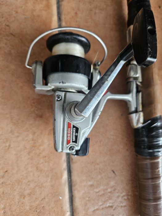 Vendo cana de pesca e carrinho
