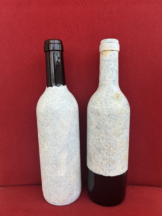 Par garrafas decorativas pintadas à mão