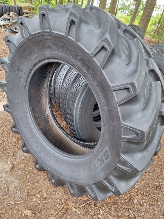 Opona Zetor Ursus BKT 16,9/28