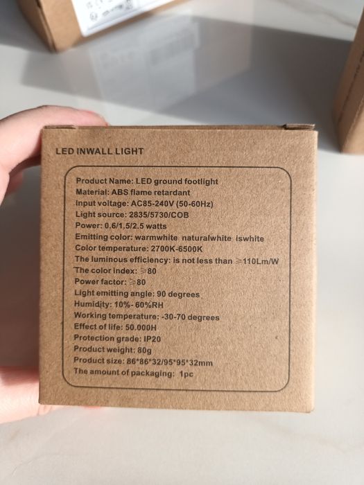 Stylowe Podświetlenie Schodów LED z Czujnikiem Ruchu – Komplet 4 szt.