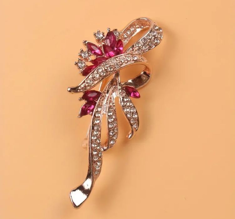 broszka piękna na prezent