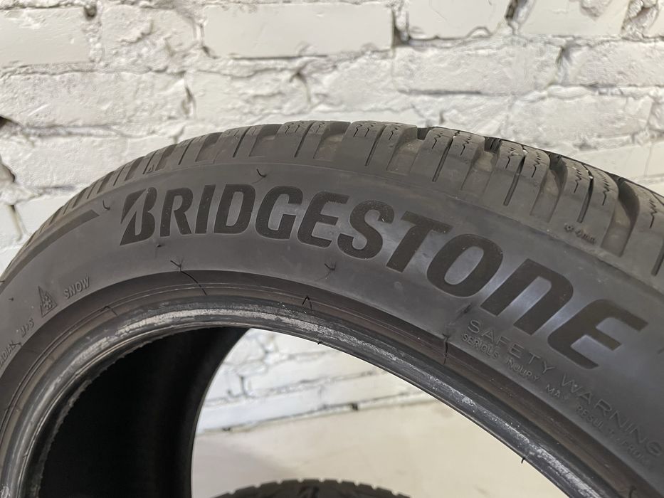Зимові шини BRIDGESTONE 215/50 R18 резина Р18