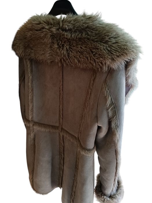 Ciepły zimowy płaszcz, sztuczny kożuch z kołnierzem