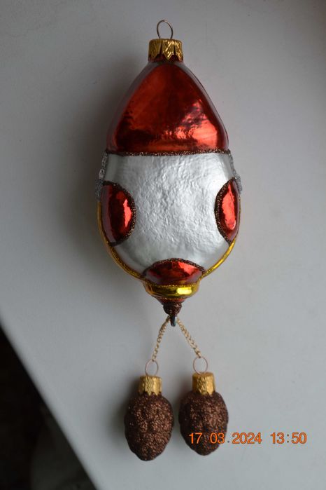 Игрушка "Часы, домик гирьками "Без пяти минут двенадцать". 10 и 12 см.