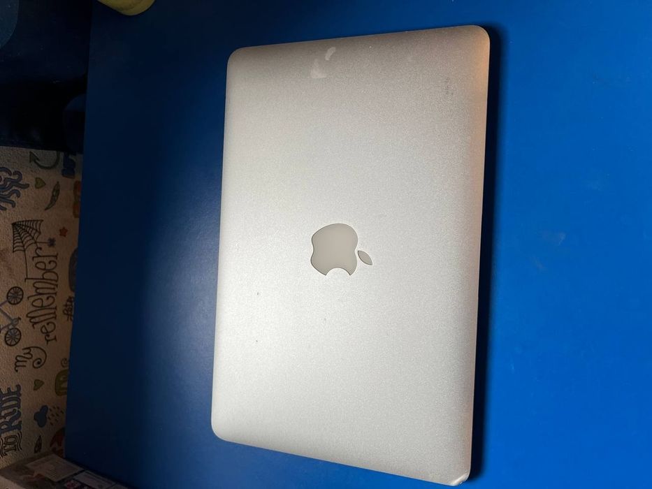 MacBook air 2011 года(не работает ссд)