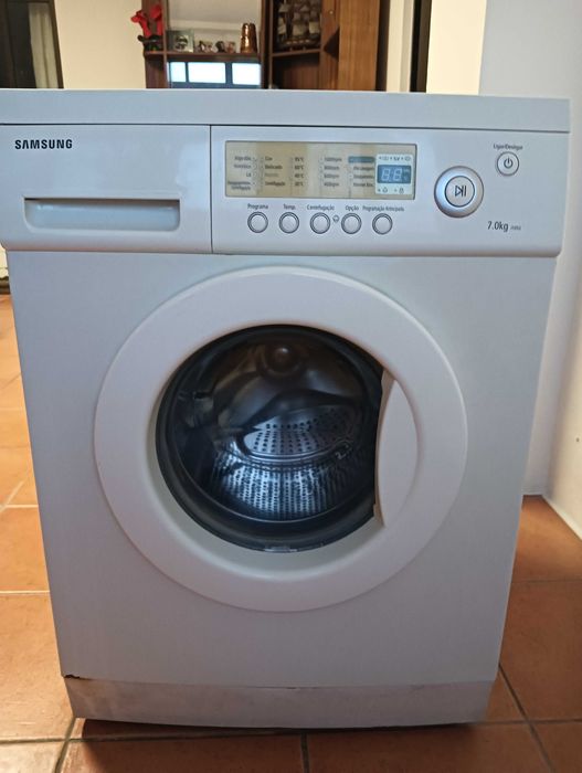 Máquina de lavar roupa Samsung