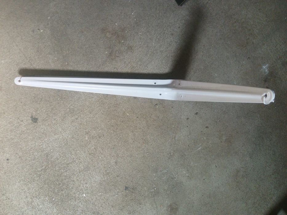 Poleias para prateleiras