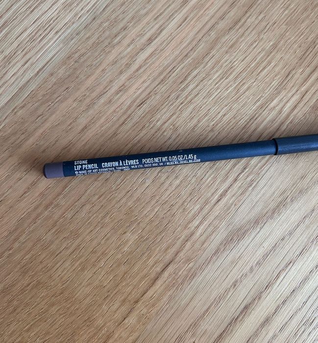 MAC konturówka do ust